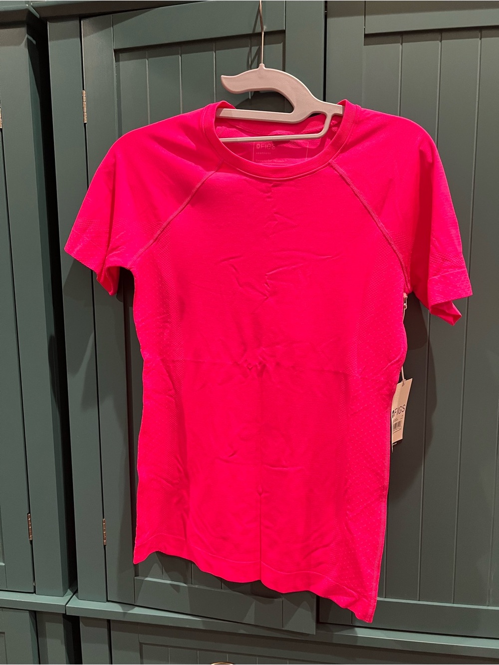 Figs Salta Seamless - in Hot Pink (Color Sold Out on Figs.com)